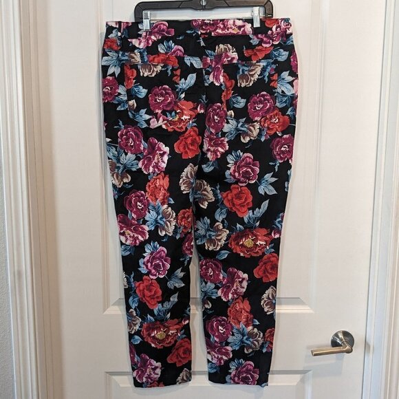 Chico's Jeggings Black Floral Stretch Button Pants Chicos Size 3R Womens 16R - Picture 3 of 16